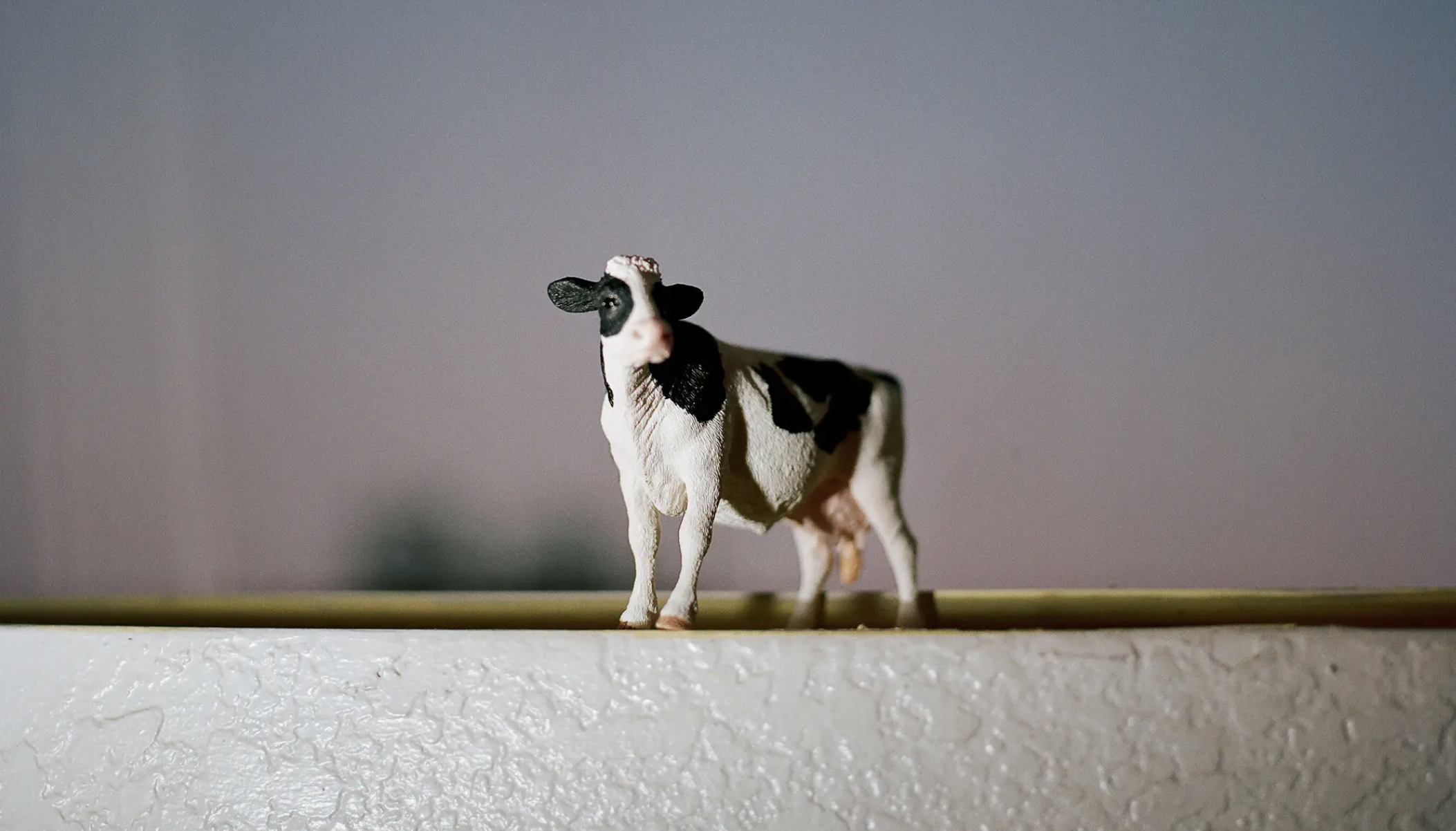 cow figurine with udder